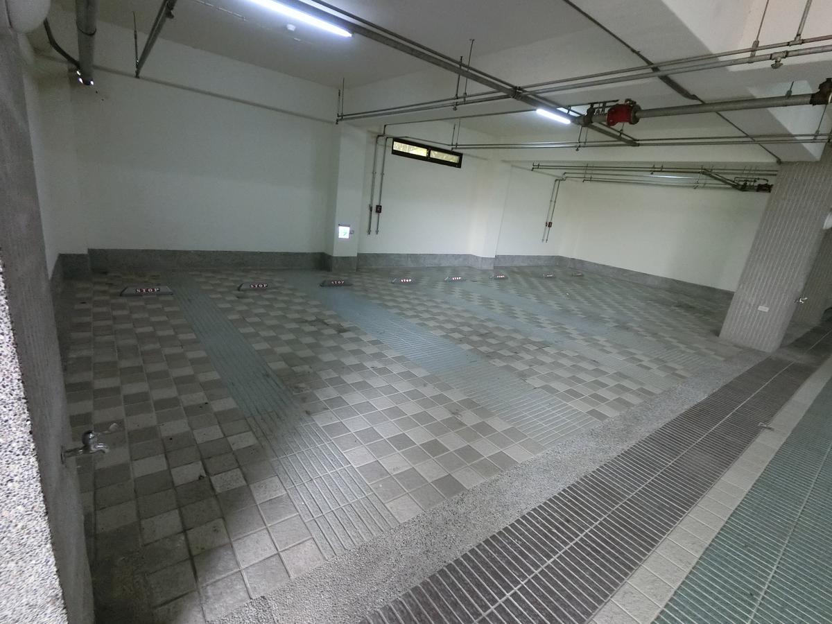 雲林斗六福爾摩莎大飯店 Hotel Buitenkant foto